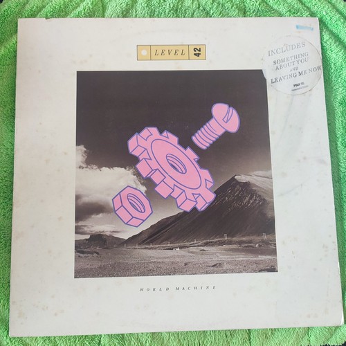 Level world machine vinyl - 42,