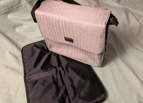 Baby style oyster changing - baby,