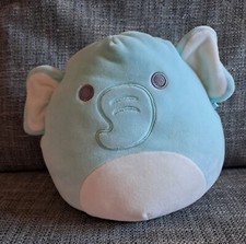 SQUISHMALLOWS Mila the