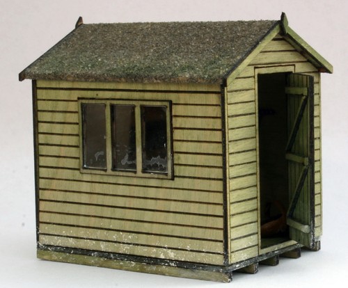 Dolls house miniature - dolls,