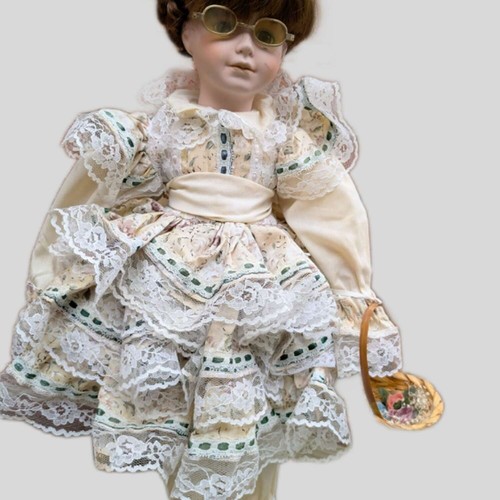 Antique fair lady - lady, hidamel