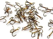 50 SZ 8 BARBED TREBLE HOOKS pike sea fishing trebles