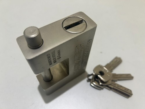 Heavy duty 94mm new padlock - heavy,