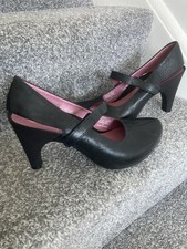 Lovely Smart Black Leather