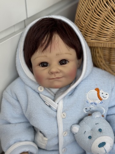 Artist doll benny petra - artist,