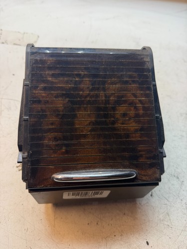 A1636800814 front center - front,