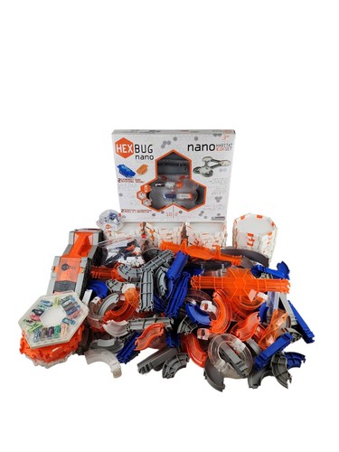 Huge lot hexbug nano hive - lot,