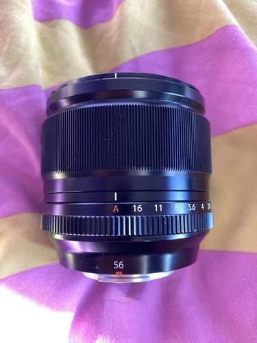 Fuji 56mm 2 lens - fuji,