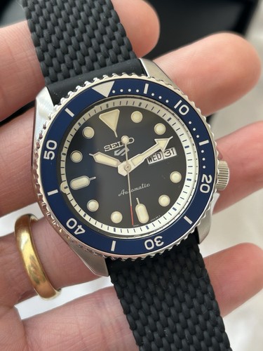 Seiko blue sports srpd71k2 - seiko,