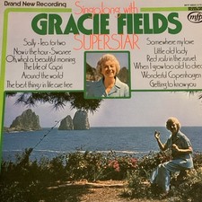 Singalong With Gracie Fields Superstar 1974 UK vinyl LP EXCELLENT CONDITION