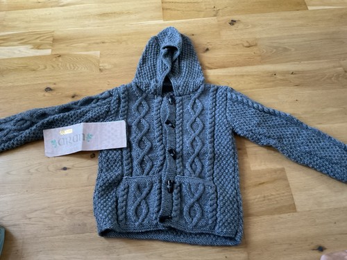 New hand knitted boys - new,