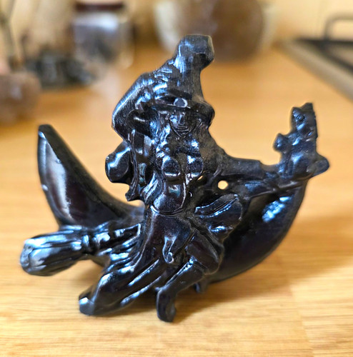 Black obsidian witch moon - black,