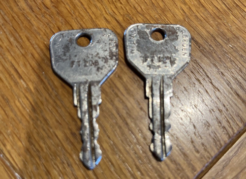 Car keys 121 ft208 - keys, ft