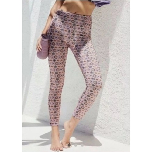 Anthropologie daily practice - anthropologie,