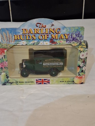 Lledo darling buds - darling, of