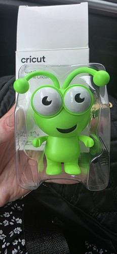 Cricut cutie collectible vinyl - cricut,