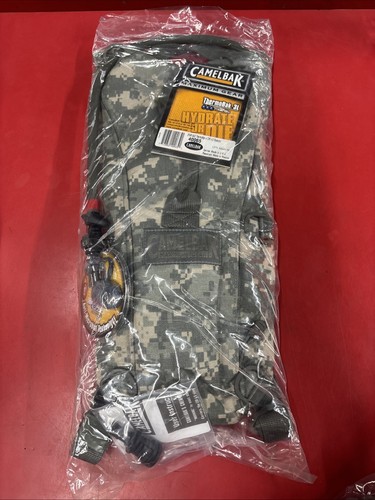 Camelbak thermobak 100oz - camelbak,
