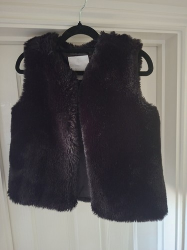 Black faux fur gilet age - age, 10