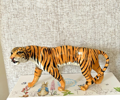 Beswick tigress 1486 in - no.,