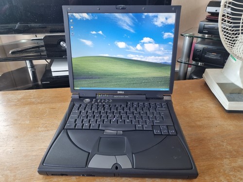 Dell inspiron 8000 pentium - dell,