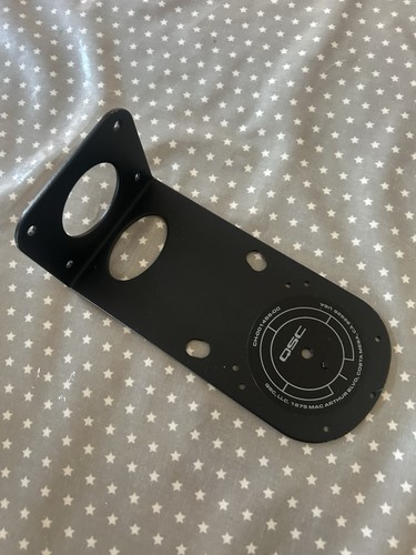 Qsc camera wall mount - , &