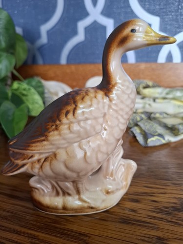 Vintage hand painted ceramic - painted,