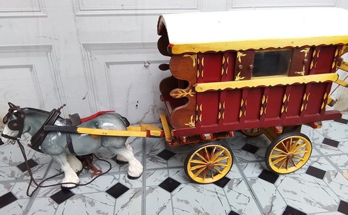 Vintage hand made gypsy wagon - hand,