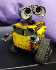 Disney Pixar Poseable Wall-E Robot Movie Toy Figure 6cm tall 