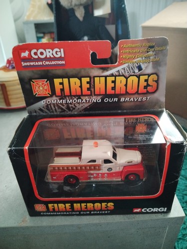 Cs90066 corgi showcase - cs90066, fire