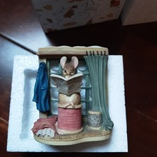 World  Beatrix Potter Tailor of Gloucester Mouse Figure in Window Figurine Boxed