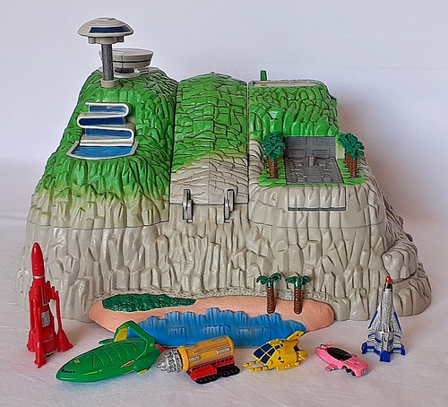 2004 bandai thunderbirds - 2004,