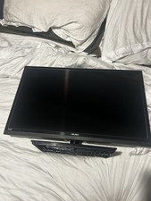 A Bush 28 Inch Tv In Great Condition All Runs Well Able To Plug Consoles Into