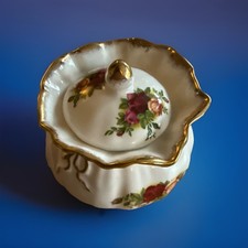Old Country Roses Royal Albert