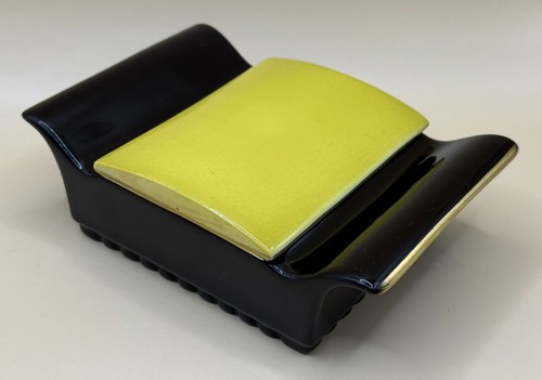 Vintage carlton ware black - ware,