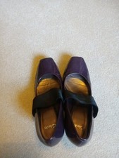 Clarke's Size 6 1/2  Aubergine