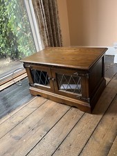 Old Charm TV Stand Light Oak
