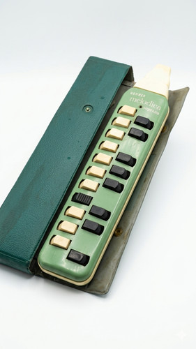 Vintage hohner melodica - hohner,
