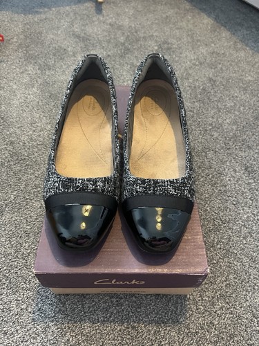 Ladies clarks shoes size - , 6e