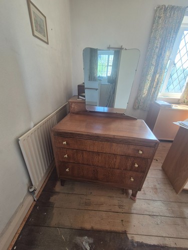 Harris lebus chest drawers - of,