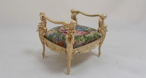 Dolls house artisan - dolls, alison