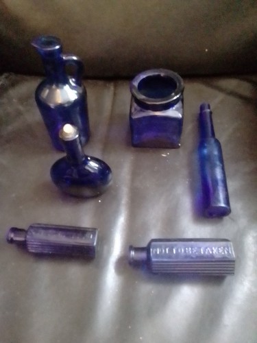 Small collection cobalt - small, of