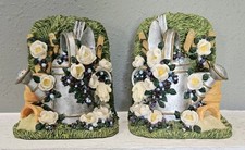 Gardening Bookends 3D Watering