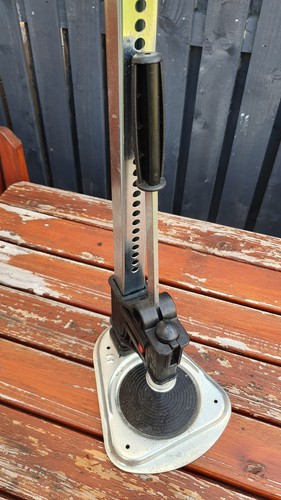 Countertop bottle capper - bottle,