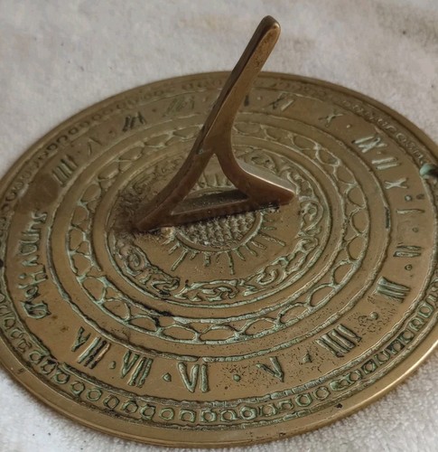 Vtg brass sun dial sundial - sun,