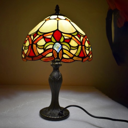 Tiffany style table - table, lamp