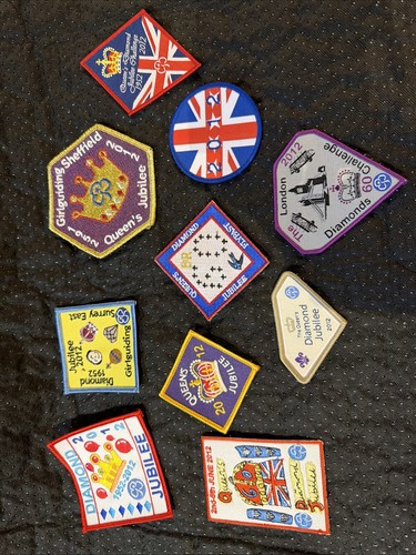 Girl guide badges diamond - girl,