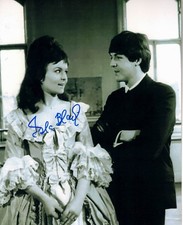 ISLA BLAIR -Actress in The Beatles - Hard Day's Night - hand signed 10 x 8 photo