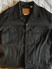 LEVI'S - Black Premium Heavy Denim Trucker Jacket. 2XL Brand New Unworn.