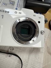 Nikon V1 V-1 White One System