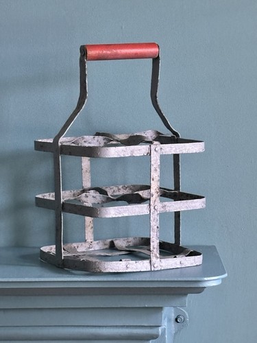 Vintage bottle carrier milk - vintage,